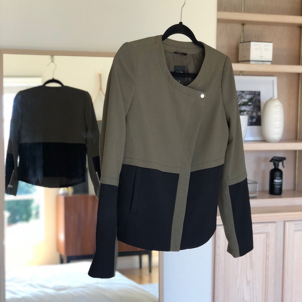 New without tags, BABATON color block jacket - Picture 2 of 6